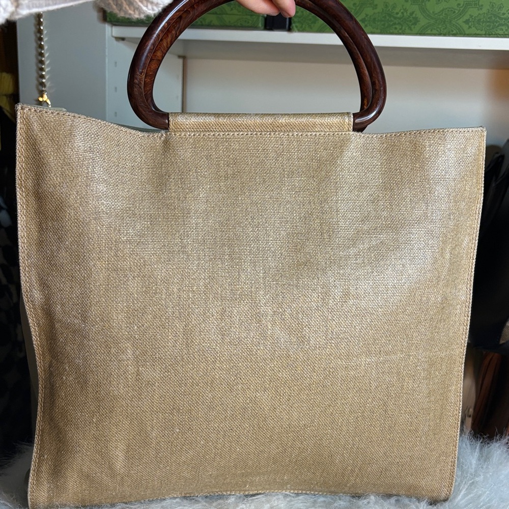 CHANEL Beige Tote with Wooden Handles - Picture 5 of 17